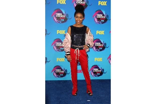 ...muss man auch noch Yara Shahidi erwähnen. Die 17-jährige Schauspielerin sollte man nicht nur wegen der Serie 'Black-ish' ...