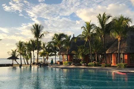 ...und nach der Runde die Erfrischung im Horizontpool des Dinarobin