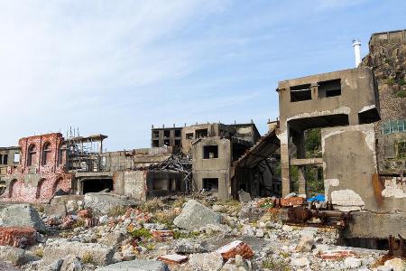 Heute erinnert nicht mehr viel an Hashimas goldene Vergangenheit