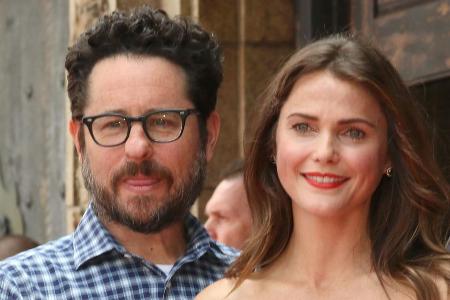 Auch J. J. Abrams begleitete Keri Russell zur Zeremonie auf dem Walk of Fame