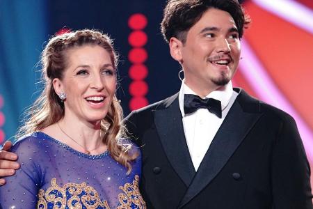 Anni Friesinger-Postma tanzt mit Erich Klann.