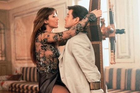 Schluss mit Blond: Sophie Marceau (48) hat als brünettes Bond-Girl eine dunkle Seele und dunkle Begierden. Was das bedeutet,...