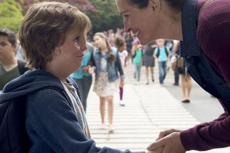 Auggie Pullman (Jacob Tremblay) und Isabel Pullman (Julia Roberts)