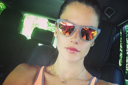 Sportlich mit Brille: Alessandra Ambrosio