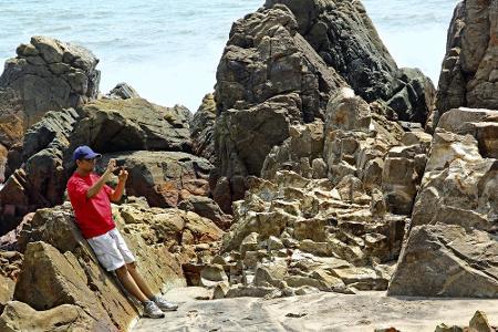 Manche Anbieter stellen auch Verträge zur Verfügung, mit denen Nutzer weltweit verhältnismäßig günstig telefonieren können. ...