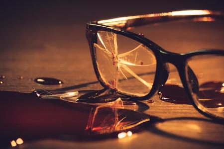 Der Volkstarif von brillen.de bietet auch Schutz bei Beschädigung oder Sehstärkenveränderung