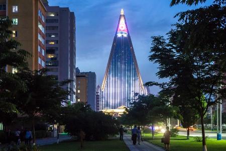 Schöner Schein: LED-Leuchten sollen über den Baupfusch hinwegtäuschen