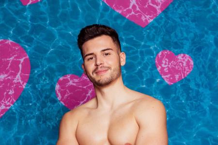 Dennis (27), Beamter aus Düsseldorf: 