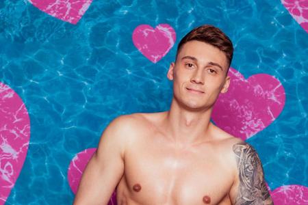 Fynn (23), Verkaufsmitarbeiter aus Adendorf: 