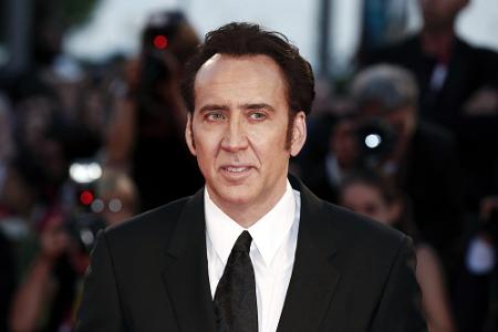 Auch Nicolas Cage kam bisher ungeschoren davon, dabei hat er schon einige schwache Leistungen abgeliefert. Das brachte dem H...