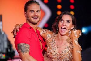 Renata Lusin freut sich sichtlich über ihren Tanzpartner Rúrik Gíslason.
