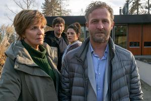 "Kommissarin Lucas" ermittelt. Von links: Ellen Lucas (Ulrike Kriener), Werner Fitz (Sebastian Schwarz), Betty Sedlacek (Cla...