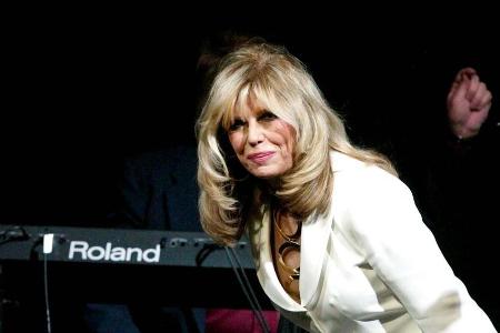 Nancy Sinatra hat mit 80 ein neues Album veröffentlicht.