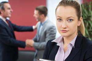 Der unbereinigte Gender Pay Gap fiel 2020 um einen Prozentpunkt geringer aus als 2019