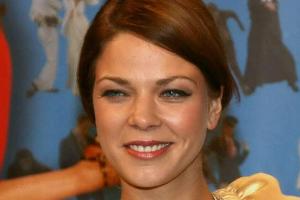 Schauspielerin Jessica Schwarz freut sich auf ihre Gäste in Portugal.