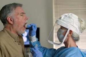 Für Menschen über 50 wird die dritte Welle besonders schwer.