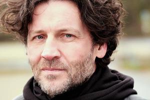 Stefan Franz kehrt als Rolf Jäger zu "Unter uns" zurück.