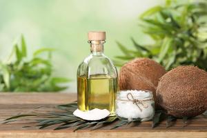 Aus Kokos lassen sich tolle vegane Beauty-Produkte herstellen.