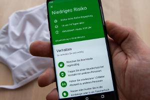 Die Corona-Warn-App im Einsatz.