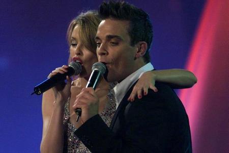 Kylie Minogue und Robbie Williams im Jahr 2000 bei einem gemeinsamen Auftritt