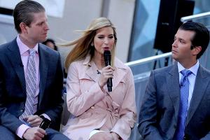 Eric Trump (l.), Ivanka Trump und Donald Trump Jr. im Jahr 2016.