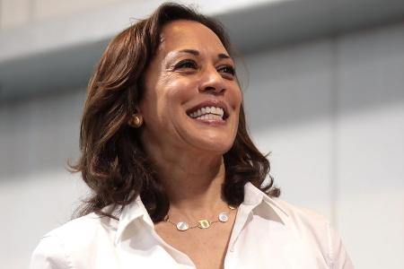 Kamala Harris wird mit einer 