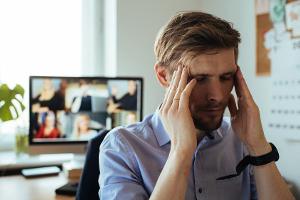 Zu viel Stress kann zu einem Burn-out führen.