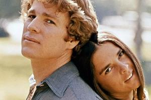 Ryan O'Neal und Ali MacGraw im Film "Love Story".
