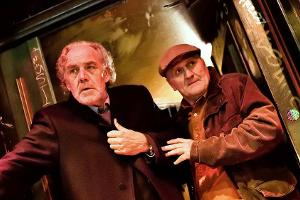 "Borchert und der Mord im Taxi": Borchert (Christian Kohlund, li.) kann sich auf seinen Fahrer Bürki (Andrea Zogg) verlassen