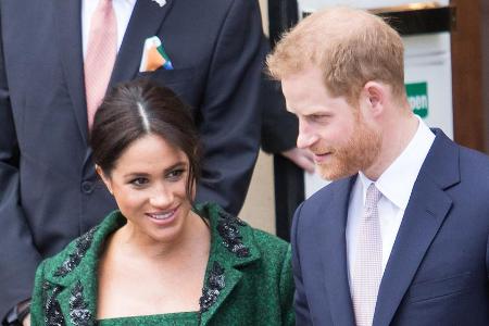 Herzogin Meghan begleitet Prinz Harry angeblich nicht nach Großbritannien.