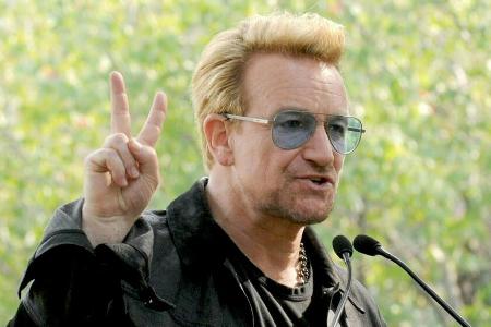Superstar Bono setzt sich seit jeher für Menschenrechte und Frieden ein
