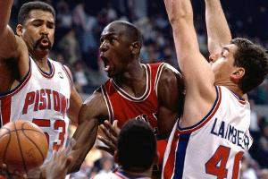 Nicht zu fassen: Michael Jordan in der Basketball-Doku "The Last Dance", die hierzulande auf Netflix verfügbar ist.