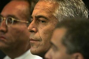 Was wird in "Jeffrey Epstein: Filthy Rich" gezeigt?