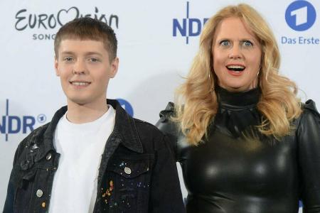 Ben Dolic und Barbara Schöneberger traten in der leeren Hamburger Elbphilharmonie auf.