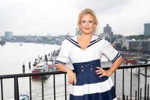 Barbara Schöneberger präsentiert "Eurovision Song Contest 2020 - Das deutsche Finale live aus der Elbphilharmonie"
