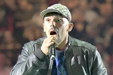 Überraschung für die Fans: Capital Bra macht in Tiefkühlpizza