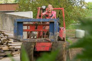 Pferdewirtin und Bio-Bäuerin Denise macht in der neuen "Bauer sucht Frau"-Staffel mit.