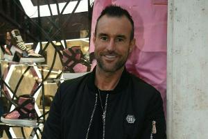 Designer Philipp Plein möchte den Streit mit Ferrari beilegen.