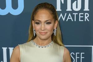 Jennifer Lopez hat den Weg zurück ins Tonstudio gefunden.