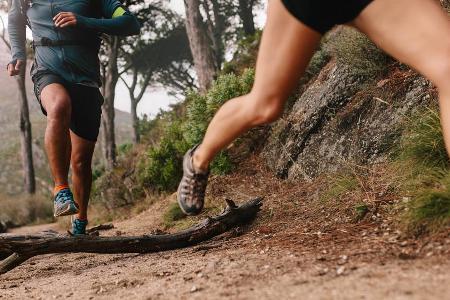 Mit Sport an der frischen Luft kann man schnell und effektiv Extra-Kilos den Kampf ansagen.