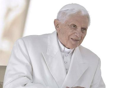 Der emeritierte Papst Benedikt XVI. war von 2005 bis 2013 Oberhaupt der römisch-katholischen Kirche.