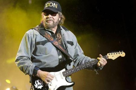 Hank Williams Jr. bei einem Auftritt beim North Carolina Azalea Festival 2019