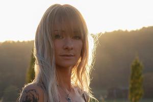 Für das neue Album "STARK" hat Christin Stark wieder mit ihrem Lebensgefährten Matthias Reim zusammengearbeitet