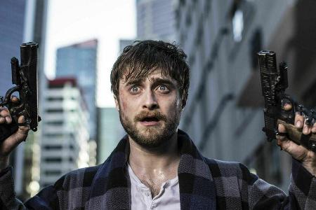 Miles (Daniel Radcliffe) findet sich urplötzlich in einem Spiel auf Leben und Tod wieder