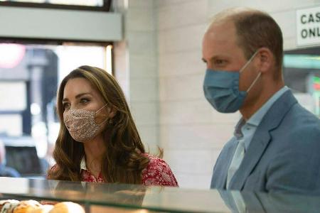 Herzogin Kate und Prinz William haben offensichtlich Spaß am Backen gefunden.