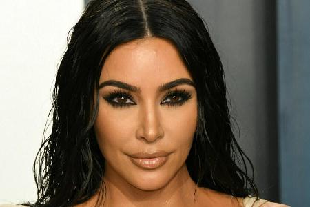 Kim Kardashian sorgt mit neuen Bildern für Gesprächsstoff.