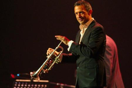 Till Brönner hat mit einem Video für Begeisterung gesorgt.