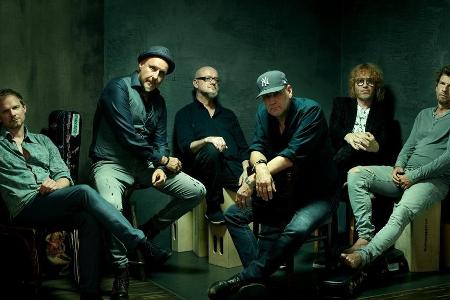 Die Band besteht heute noch aus den vier Gründungsmitgliedern: Kai und Thorsten Wingenfelder, Christof Stein-Schneider und R...