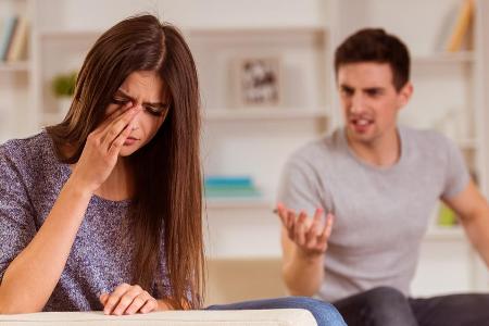 Bestimmte Sätze sind Gift für die Beziehung.