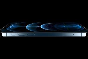 So sieht das neue iPhone 12 Pro in Pazifikblau aus.